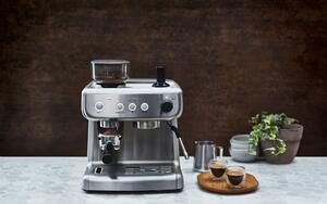 Kávovar Breville Barista Max Espresso VCF126X