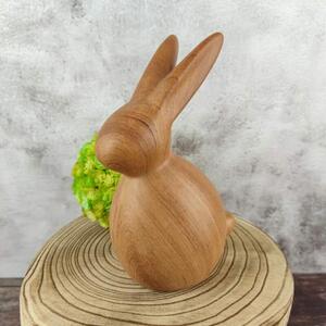 Dekorační keramický zajíček v dekoru dřeva- 19 cm