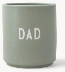 Designový pohárek s nápisem na přední a zadní straně Favourite DAD/LOVE