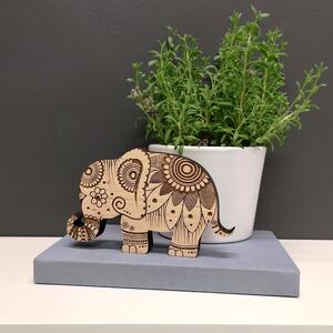 AMADEA Dřevěná dekorace slon, masivní dřevo 15x9,5x1,8 cm