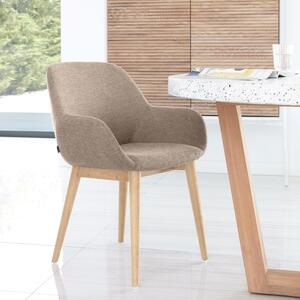 Béžová látková jídelní židle Kave Home Konna s dřevěnou podnoží