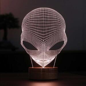 3D dřevěná lampa Mimozemšťan