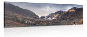 Obraz majestátní hory s jezerem - 150x50 cm