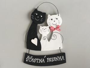 Kočičí rodinka s cedulkou - černobílá Nápis: Domácí štěstí