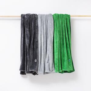 Šedá deka United Colors of Benetton 100% recyklovaný polyester / 140 x 190 cm