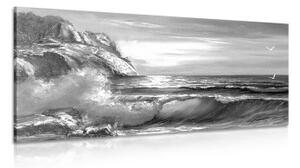 Obraz mořské vlny na pobřeží v černobílém provedení - 100x50 cm