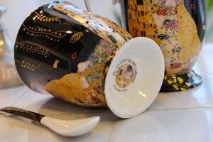 HOME ELEMENTS Porcelánový hrnek se lžičkou 280 ml, Klimt, Polibek zlatý