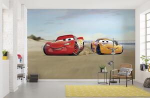 Fototapety Disney Cars , rozměr 368 cm x 254 cm, závod na pláži Mc Queen a Cruz Ramirez, Komar 8-4100
