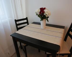 AVOMERI linen Lněný běhoun na stůl s krajkou (jemně béžový) Velikost: 50x120 cm