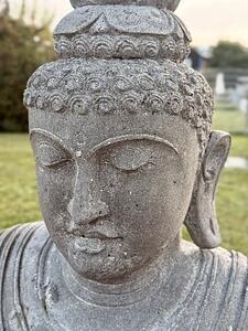 Buddha z říčního kamene s přirozenou patinou, 150 cm