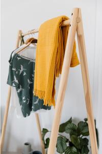 Stojan na oblečení z borovicového dřeva Hongi - Karup Design