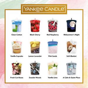 Yankee Candle Dárková sada: 12x votivní vonná svíčka a 1x svícínek