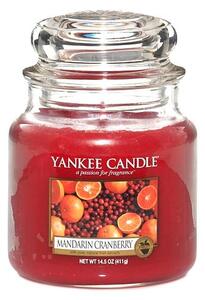 Vonná svíčka Yankee Candle Mandarinky s Brusinkou, doba hoření 65 hodin