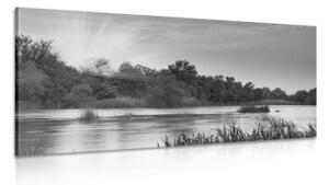 Obraz východ slunce u řeky v černobílém provedení - 120x60 cm