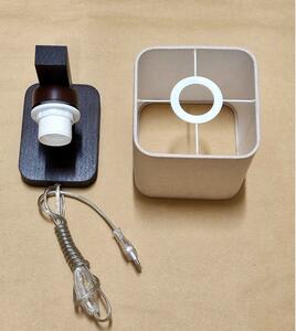 Light for home - Dřevěné nástěnné svítidlo vybavené kabelem, vypínačem a zástrčkou 2012 "HOTEL", 1x40W, E27, Hnědá