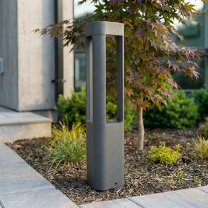 Lucande LED stojací lampa Pirron, 50 cm, trojúhelníková, IP54, Černá, Hliník, Moderní