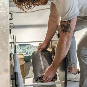 Skládací odkapávač na nádobí Guzzini Eco-Kitchen / plast / šedá