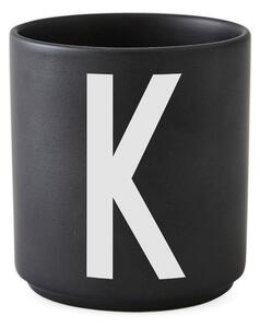 Černý porcelánový hrnek Design Letters Alphabet K, 250 ml