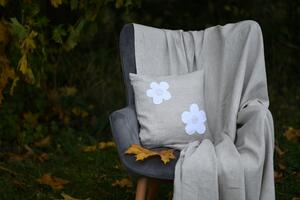 Nelly Lněný dekorativní povlak na polštář - bílé květy na přírodním