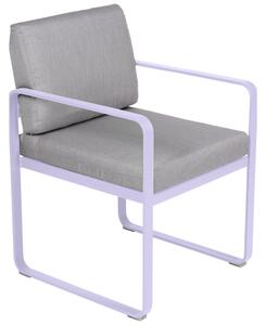 Šedá čalouněná zahradní židle Fermob Bellevie s fialovou podnoží