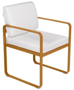 Bílá čalouněná zahradní židle Fermob Bellevie s hnědou podnoží