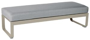 Šedá čalouněná lavice Fermob Bellevie 148 cm s muškátově šedou podnoží