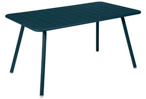 Modrý kovový stůl Fermob Luxembourg 143 x 80 cm