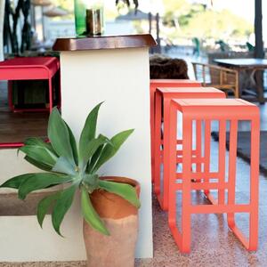 Oranžová kovová barová židle Fermob Bellevie