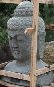 Buddha hlava, tesaný