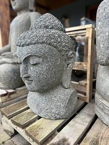 Buddha hlava, tesaný