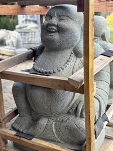 Socha šťastný Buddha Bodhidharma – ručně tesaná z vulkanického kamene, Bali (60 a 80 cm)