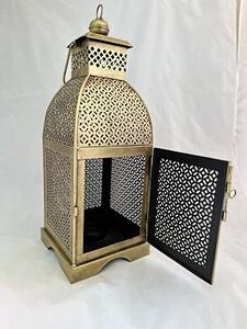 Kovová tepaná lampa z Indie