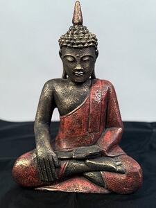 Soška Buddhy v meditační pozici – 35 cm, pryskyřice, severní Indie