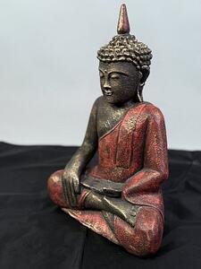 Soška Buddhy v meditační pozici – 35 cm, pryskyřice, severní Indie