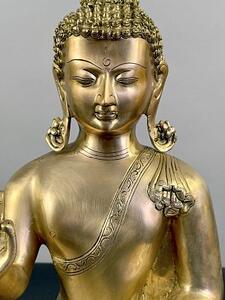 Kovová soška Buddha 49 cm (15 kg) – odlitek z Radžastánu, Indie