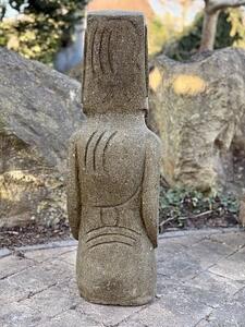 Socha Moai z bazanitu (sopečný kámen) 73 cm – ručně tesaná, Jáva