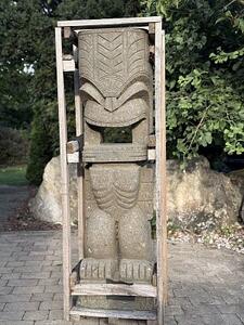 Kamenná socha Tikki ze sopečného kamene 150 cm