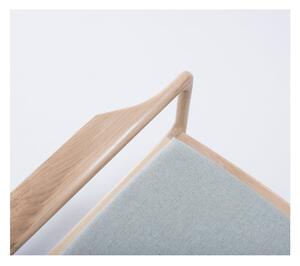 Křeslo s konstrukcí z dubového dřeva se modrošedým textilním sedákem Gazzda Dedo