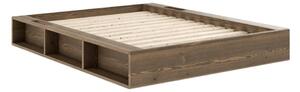 Hnědá dvoulůžková postel z borovicového dřeva s roštem 140x200 cm Ziggy – Karup Design