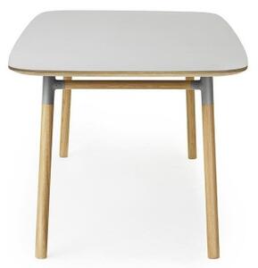 Form, Podnož Dub, materiál Form zelená Normann Copenhagen