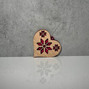 Wooden Mooden Dřevěné vánoční ozdoby Folklor (červený podklad) Tvar: srdíčko