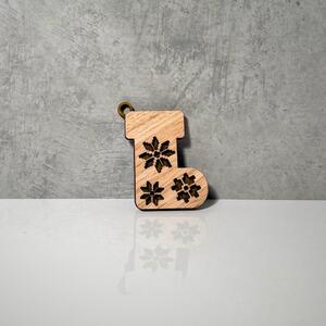 Wooden Mooden Dřevěné vánoční ozdoby Folklor (hnědý podklad) Tvar: bota