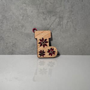 Wooden Mooden Dřevěné vánoční ozdoby Folklor (červený podklad) Tvar: bota