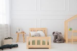 Domečková patrová dětská postel z masivního dřeva 90x200 cm v přírodní barvě Mila DMP Rozměr: 140x200 cm