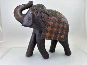 Slon dřevěný Antik 36 cm