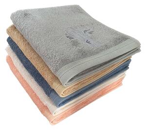 Bambusový ručník z nové kolekce BOSTON. Barva ručníku je modrá. Rozměr ručníku 50x100 cm. Plošná hmotnost 500 g/m2. Praní na 60°C