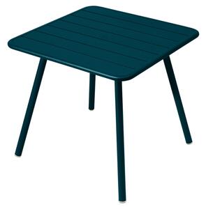 Modrý kovový stůl Fermob Luxembourg 80 x 80 cm