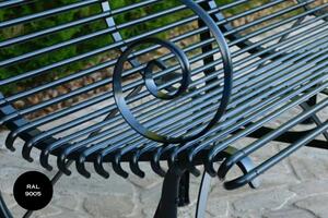 Kovová lavice Arras Curved Bench BCV Barva: Jet Black - RAL 9005, Galvanizace: Nic