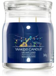 Yankee Candle Twilight Tunes vonná svíčka Signature 368 g