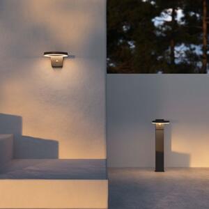 Černé kovové zahradní solární nástěnné LED světlo Kave Home Berarda